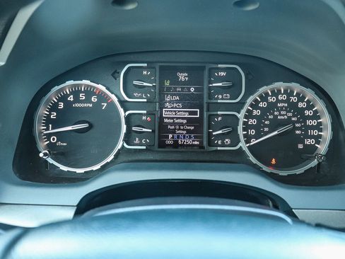 Certified 2020 Toyota Tundra SR5 w/ SR5 Upgrade Package AWD/4WD image 29