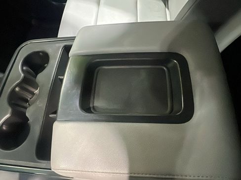 Used 2018 Chevrolet Silverado 3500 W/T w/ Snow Plow Prep Package image 12