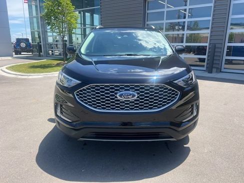 Used 2024 Ford Edge SEL w/ Convenience Package AWD/4WD image 2