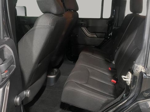 Used 2013 Jeep Wrangler Unlimited Sport AWD/4WD image 13