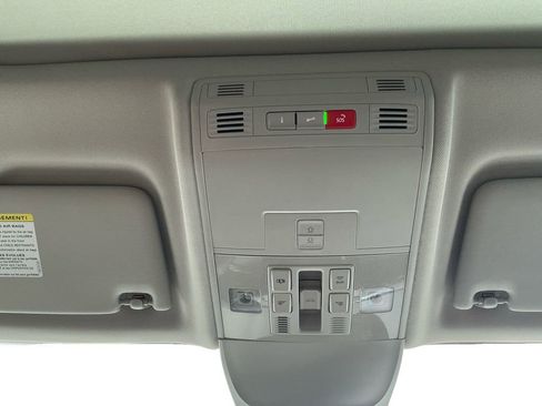 New 2025 Volkswagen Taos SEL image 20