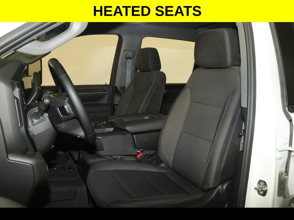 Used 2025 Chevrolet Silverado 2500 LT AWD/4WD image 3