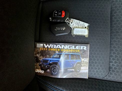 Certified 2025 Jeep Wrangler Unlimited Rubicon 4xe w/ Convenience Group AWD/4WD image 27