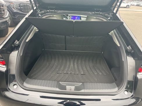 Used 2024 Toyota Prius XLE image 31