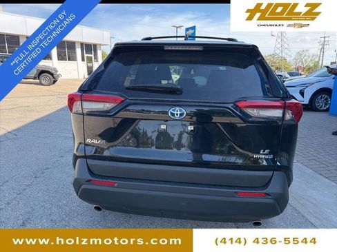 Used 2024 Toyota RAV4 LE AWD/4WD image 5