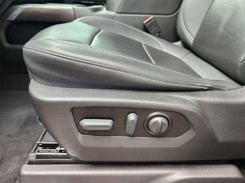 Used 2022 GMC Sierra 1500 SLT image 23