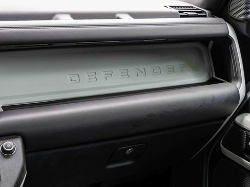 Used 2022 Land Rover Defender 110 XS Edition AWD/4WD image 15