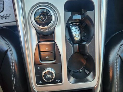 Used 2021 Ford Explorer XLT w/ Equipment Group 202A image 10