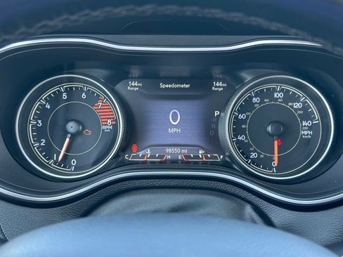 Used 2020 Jeep Cherokee Limited AWD/4WD image 32