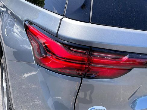 Used 2023 Chevrolet Traverse LS w/ Safety Package image 29