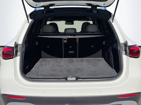 Used 2026 Mercedes-Benz GLC 300 4MATIC image 28