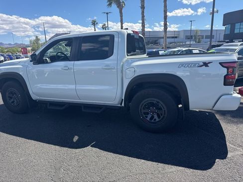 Used 2025 Nissan Kicks SR image 24