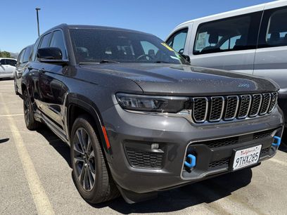 Used 2023 Jeep Grand Cherokee Overland w/ Advanced Protech Group III