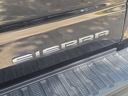 Used 2024 GMC Sierra 1500 Denali w/ Technology Package AWD/4WD image 13