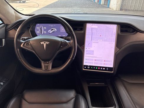Used 2018 Tesla Model S 75D AWD/4WD image 9