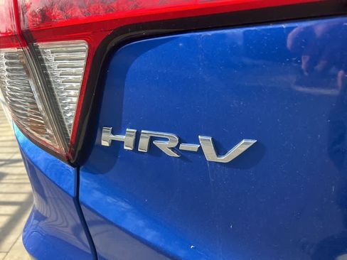 Used 2022 Honda HR-V EX-L image 8