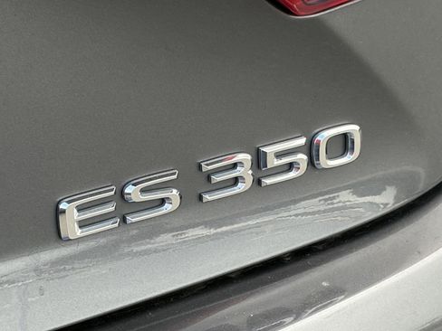 Used 2016 Lexus ES 350 w/ Premium Package w/Wood Trim FWD image 5