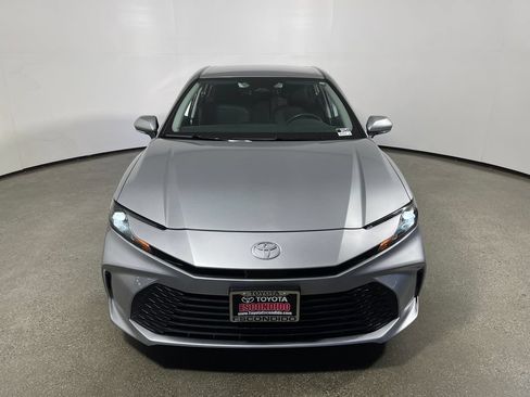 Used 2025 Toyota Camry LE FWD image 8