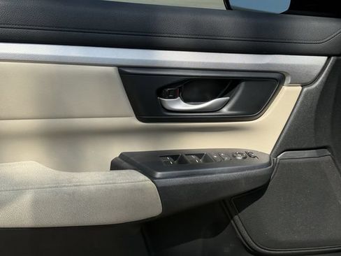 Used 2019 Honda CR-V LX image 22