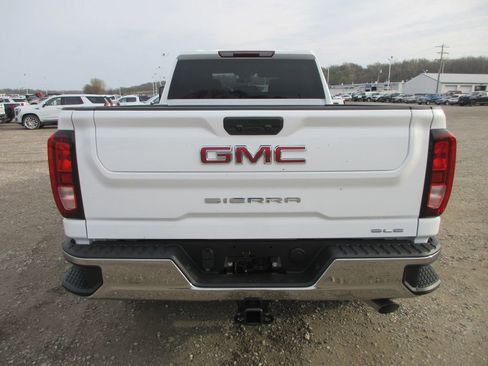 New 2026 GMC Sierra 2500 SLE image 6