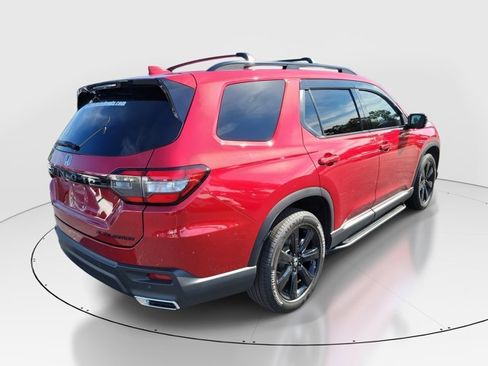 Certified 2025 Honda Pilot Black Edition image 37