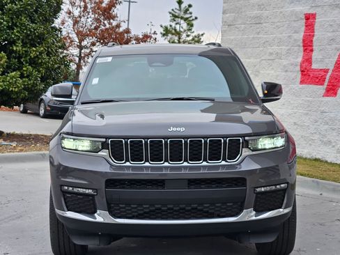 New 2025 Jeep Grand Cherokee L Limited w/ Trailer Tow Package image 2