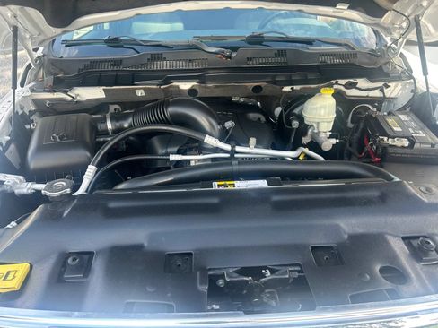 Used 2015 RAM 1500 Classic SLT RWD image 9