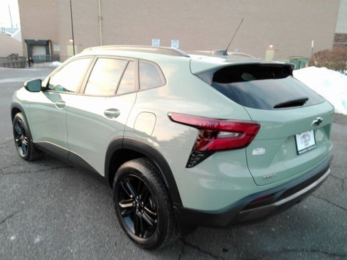 Certified 2025 Chevrolet Trax ACTIV w/ Driver Confidence Package image 5