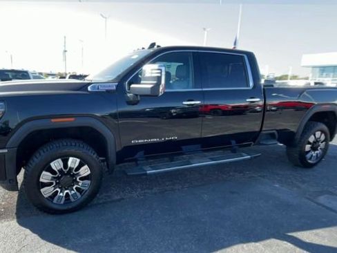 Used 2024 GMC Sierra 3500 Denali w/ Denali Reserve Package image 6