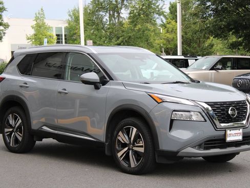 Used 2021 Nissan Rogue SL w/ Premium Package AWD/4WD image 3