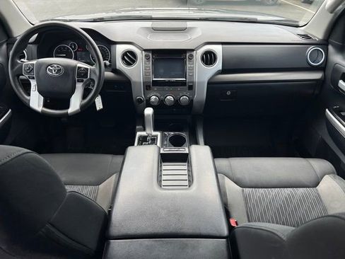 Used 2015 Toyota Tundra SR5 w/ SR5 Upgrade Package image 12