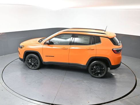 New 2026 Jeep Compass Latitude AWD/4WD image 33
