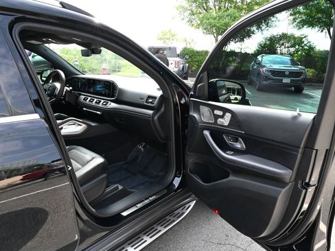Used 2021 Mercedes-Benz GLS 580 4MATIC image 59