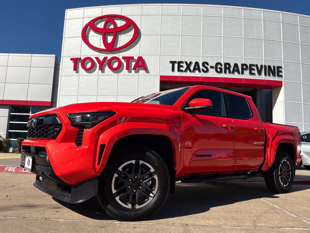 Used 2024 Toyota Tacoma TRD Sport w/ TRD Sport Premium Package AWD/4WD image 2