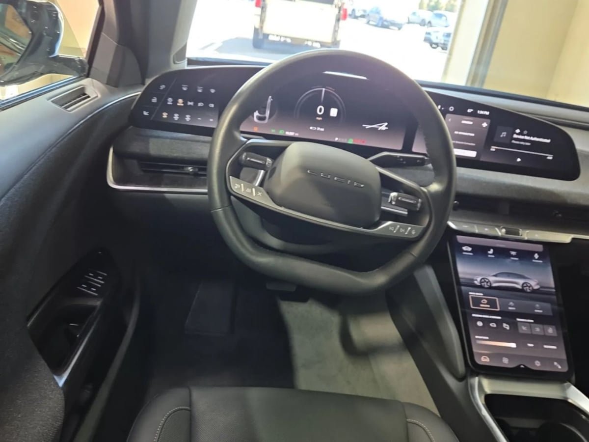 Used 2025 Lucid Air Pure RWD image 7