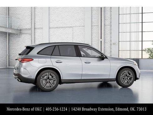 New 2026 Mercedes-Benz GLC 300 4MATIC image 18