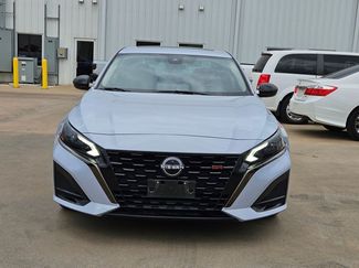Used 2023 Nissan Altima 2.5 SR w/ SR Premium Package FWD video 2