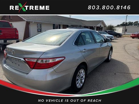 Used 2016 Toyota Camry LE image 23