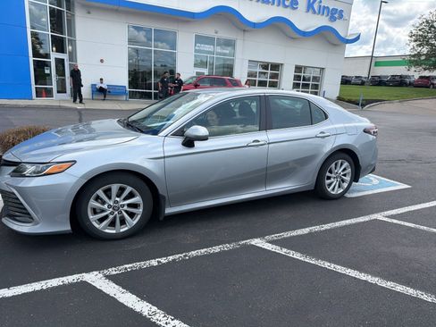 Used 2023 Toyota Camry LE FWD image 13