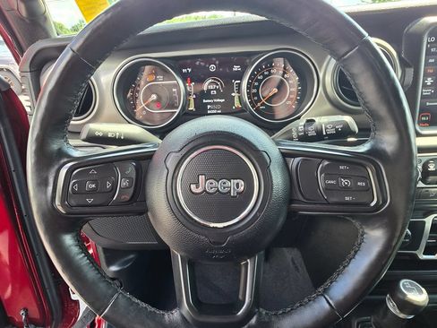 Used 2021 Jeep Wrangler Unlimited Sport AWD/4WD image 17