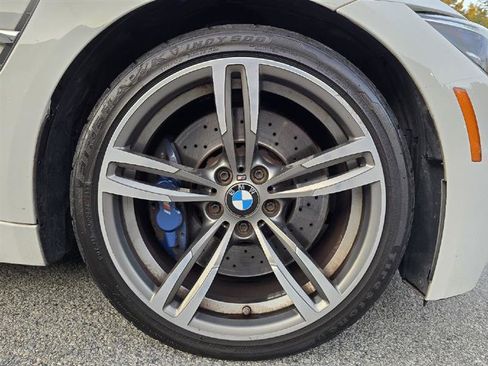 Used 2018 BMW M3 image 23