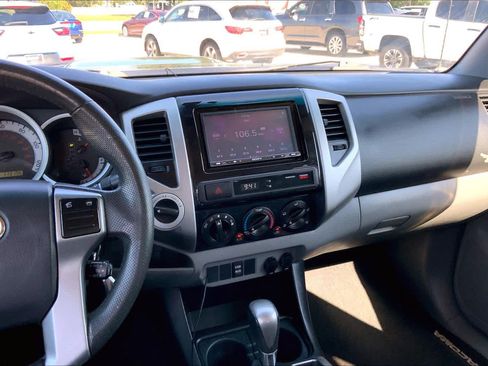 Used 2013 Toyota Tacoma 4x4 Double Cab w/ TRD Sport Pkg image 7