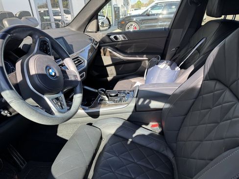 Certified 2023 BMW X5 xDrive45e w/ M Sport Package image 3