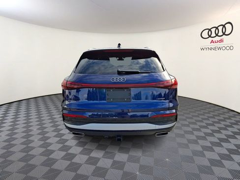 Certified 2025 Audi Q5 Premium Plus w/ Premium Plus AWD/4WD image 5