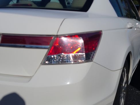 Used 2012 Honda Accord LX image 9