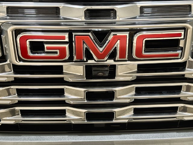 New 2026 GMC Terrain Denali w/ LPO, Floor Liner Package AWD/4WD image 32