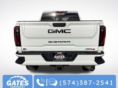 Used 2024 GMC Sierra 2500 AT4 w/ AT4 Premium Plus Package image 8