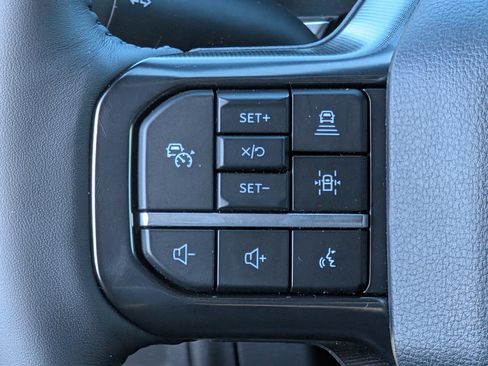 New 2025 Ford F150 Platinum w/ FX4 Off-Road Package image 14