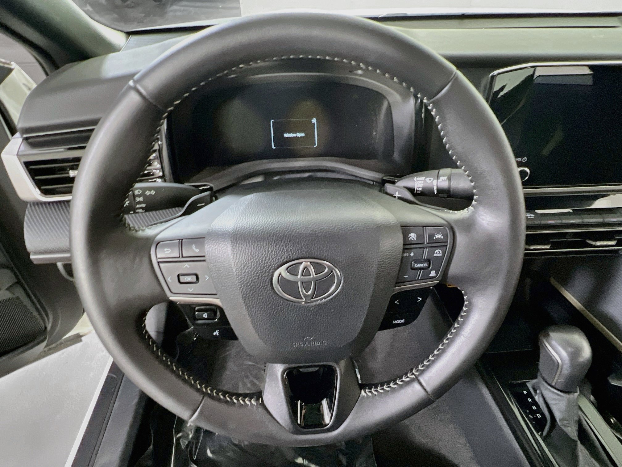 Used 2025 Toyota Camry SE AWD/4WD image 11