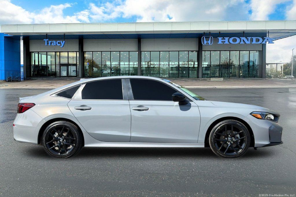 Used 2026 Honda Civic Sport image 4